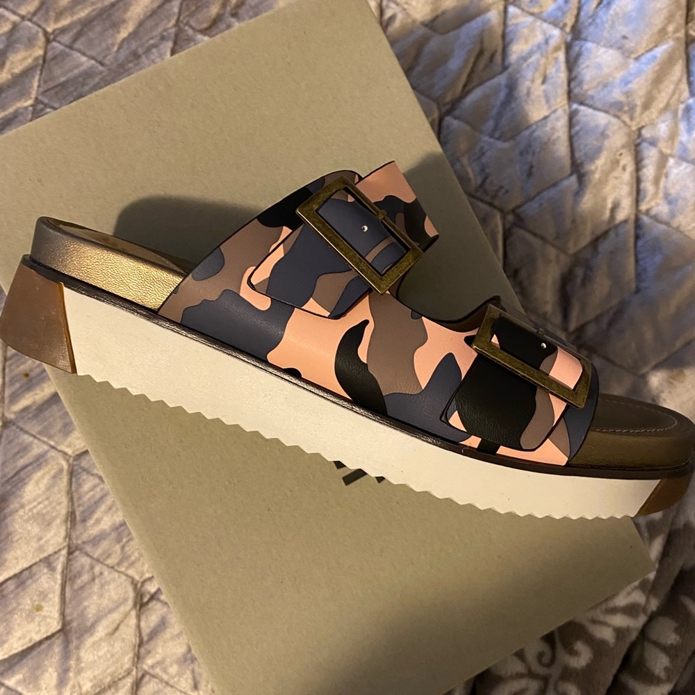 Jane & The Shoe Sandals